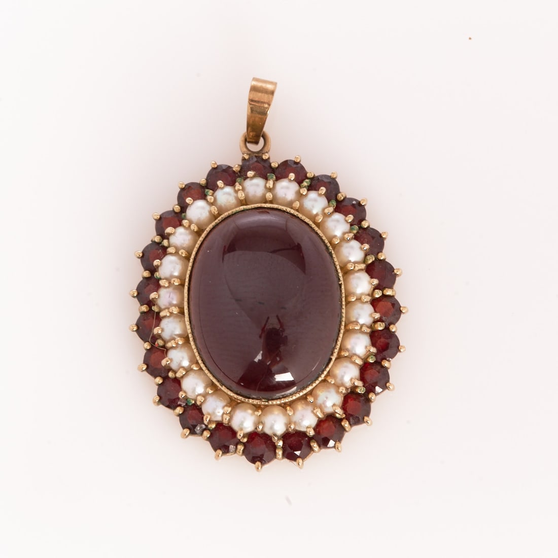 Garnet cabochon pendant (1 of 1)