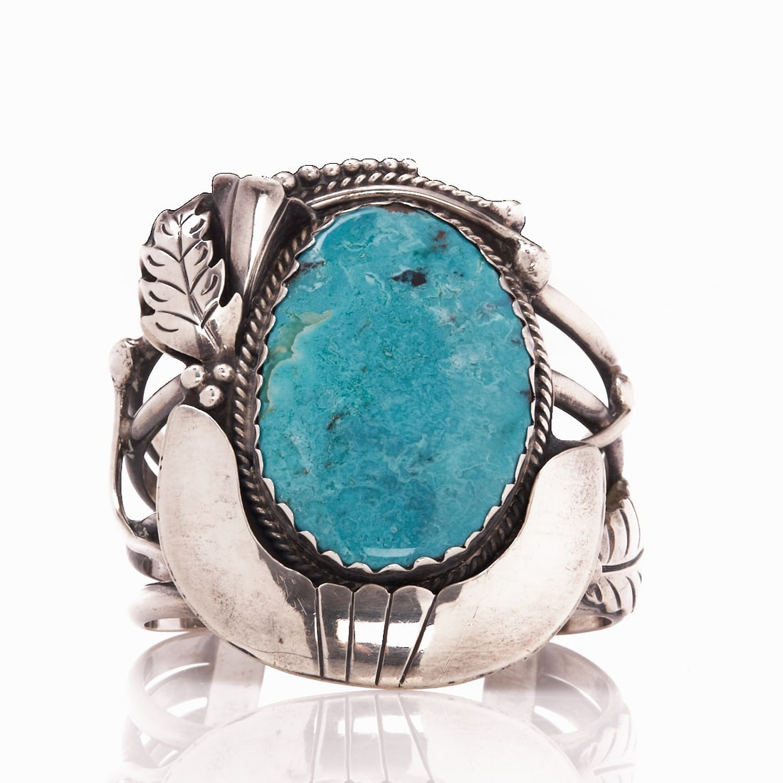 Navajo Kingman Bracelet with Turquoise Stone (1 of 1)