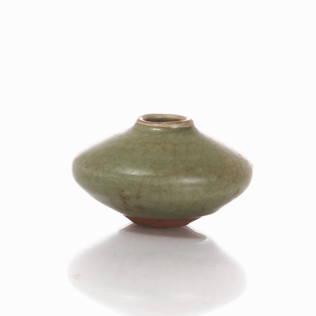 Longquan Celadon Glazed Water Vessel ''Water Pot'' (1 of 2)