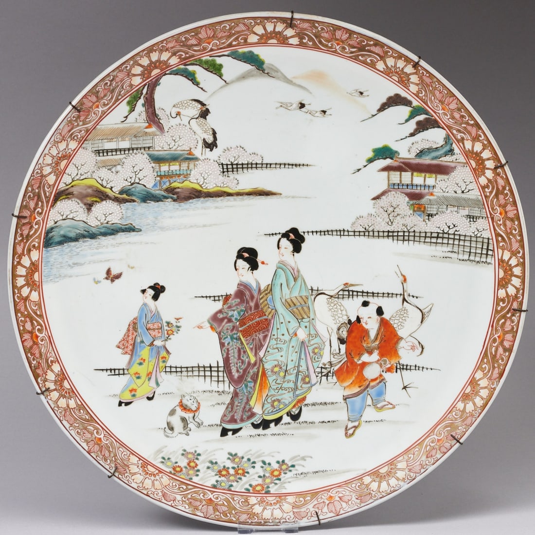 Large Chinese porcelain plate (1 of 3)