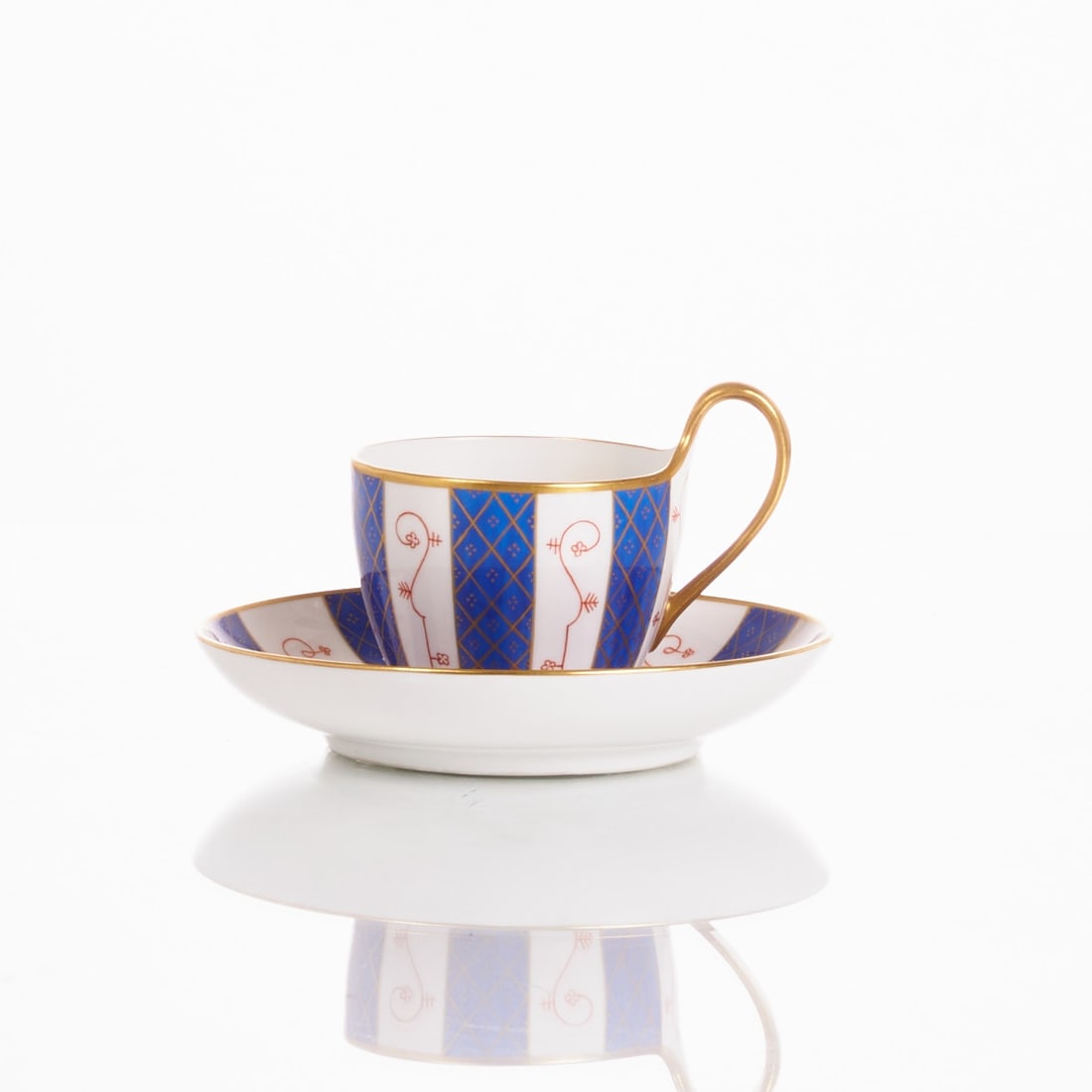 Art Deco Mocha Cup with Saucer - Ernst B?¶hm, KPM Berlin circa 1925: Art Deco mocha cup with saucer - Ernst Böhm State Porcelain Manufactory (KPM), Berlin circa 1925. Porcelain, white, glazed. Polychrome and gold painted. Gold rim. Underglaze blue scepter mark. On