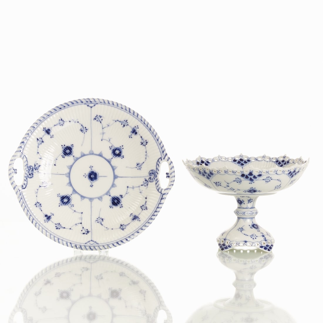 Cake plate and tazza - Blue painting, Bing & Gr?¶ndahl and KPM Copenhagen 1902-1914 and 1980-1984 (1 of 1)
