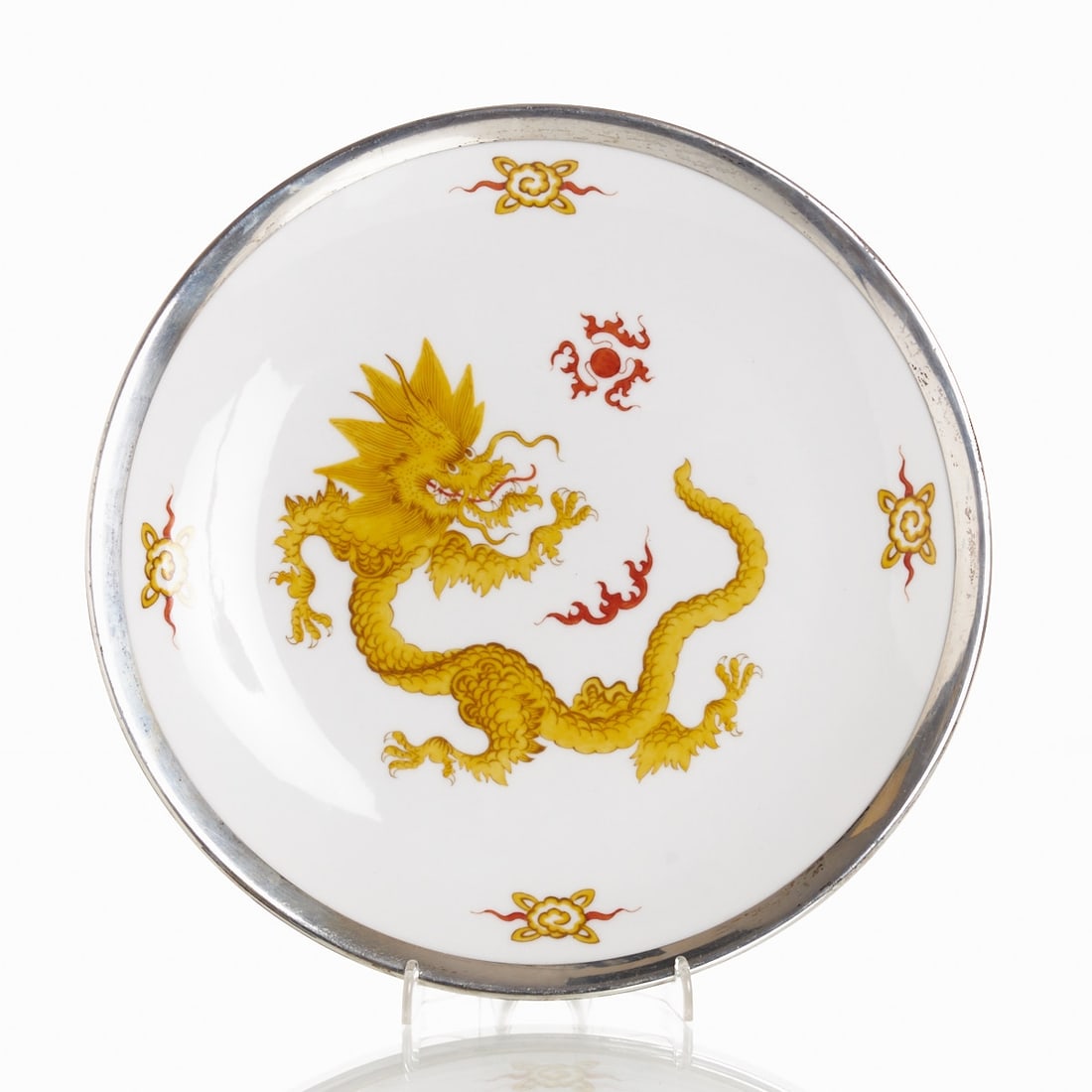 Wall plate with silver rim - Ming dragon yellow, Meissen 1935-1947: Wall plate with silver rim - Ming dragon yellow State Porcelain Manufactory, Meissen 1935-1947. Porcelain, white, glazed. Painted in yellow and iron red. Blue sword mark under the glaze. 1st choice. I