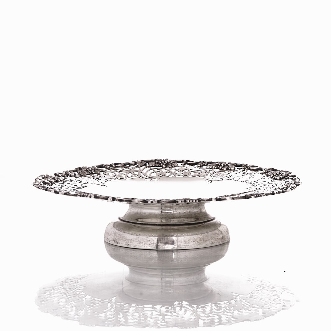 Fruit tazza with plastic grape decoration on a stylized base (1 of 2)