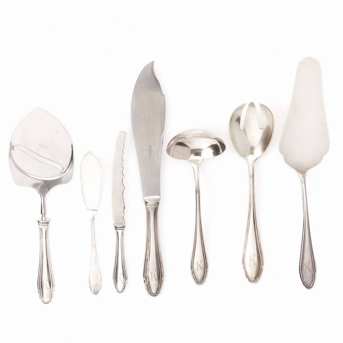 131-piece Cutlery Set in Chippendale Style: 131-piece cutlery set in Chippendale style Koch & Bergfeld/Bremen. 800 silver. Hallmarks: maker's mark, 800, crescent/crown. Weight: 4850 g (without knives). 12 dinner forks L. 21.5 cm. 12 dinner 