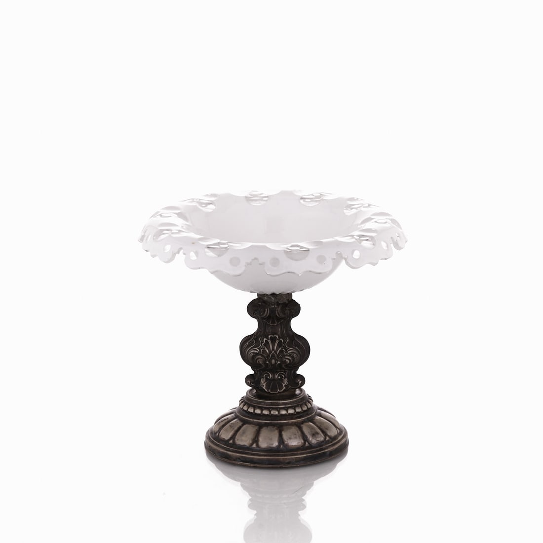 Biedermeier Centerpiece Bowl (1 of 1)