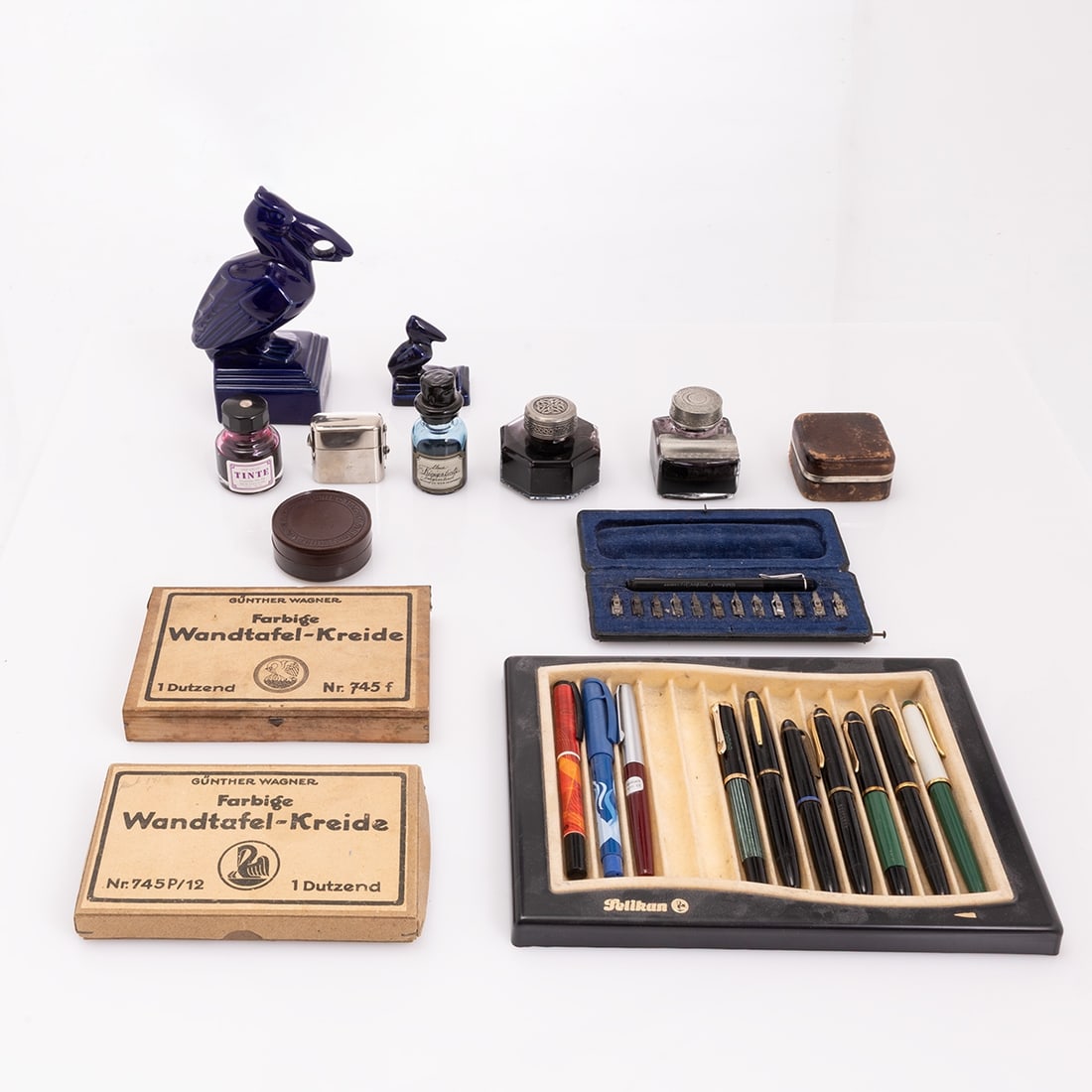 Pelikan collection. (1 of 1)