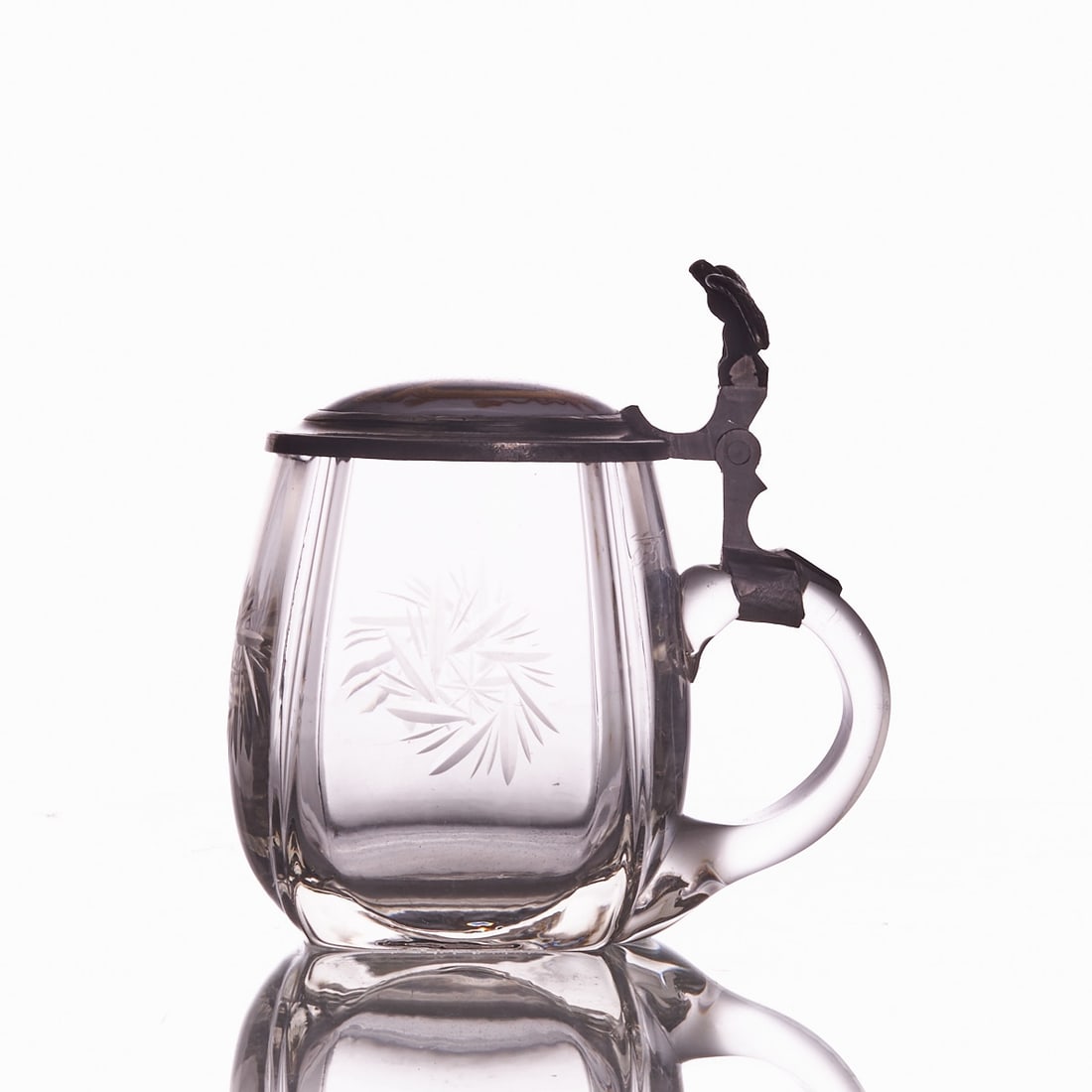 Studentica Beer Stein - Association of Old Breslau Fraternities. Berlin - Breslau, Winter Semester: Studentica Beer Stein - Association of Old Breslau Fraternities 1890-1891. - Neo Germania sei's Panier! and Honor - Freedom - Fatherland - Colorless glass with four lines and three matte-cut throwing 