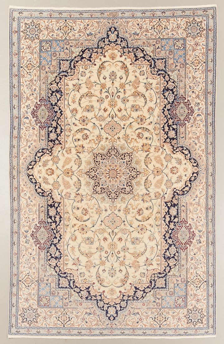 Nain Habibian: Nain Habibian Persia/Orient, 20th century. Silk and cork wool on silk, approx. 264 x 165 cm. Finely knotted master carpet from the Habibian workshop with woven signature. Ivory-colored central field
