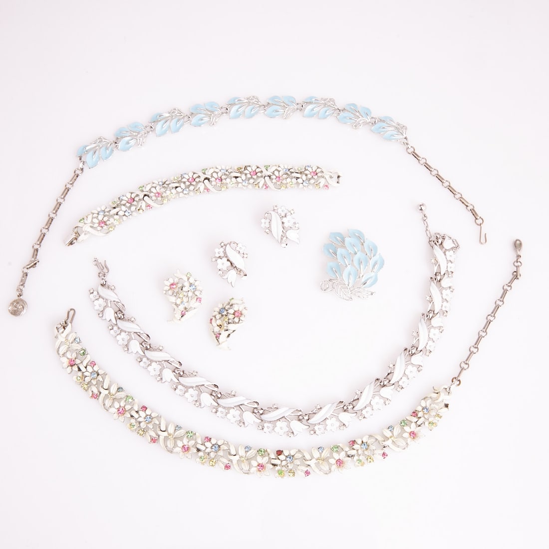 LISNER - Three vintage parures with enamel (6 pieces) (1 of 1)