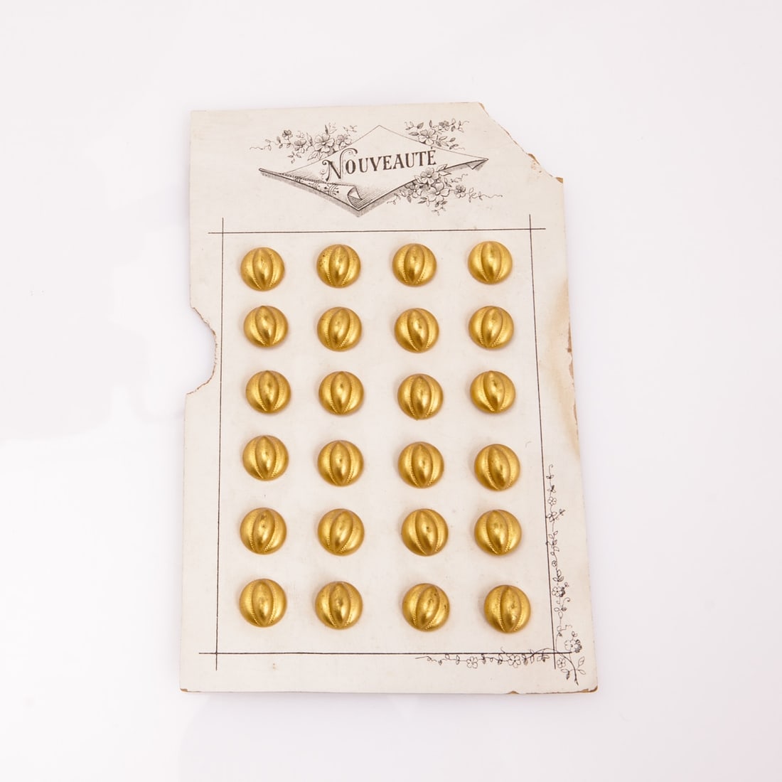Pafo?© Nouveau - 24 Gold-colored Buttons (1 of 1)