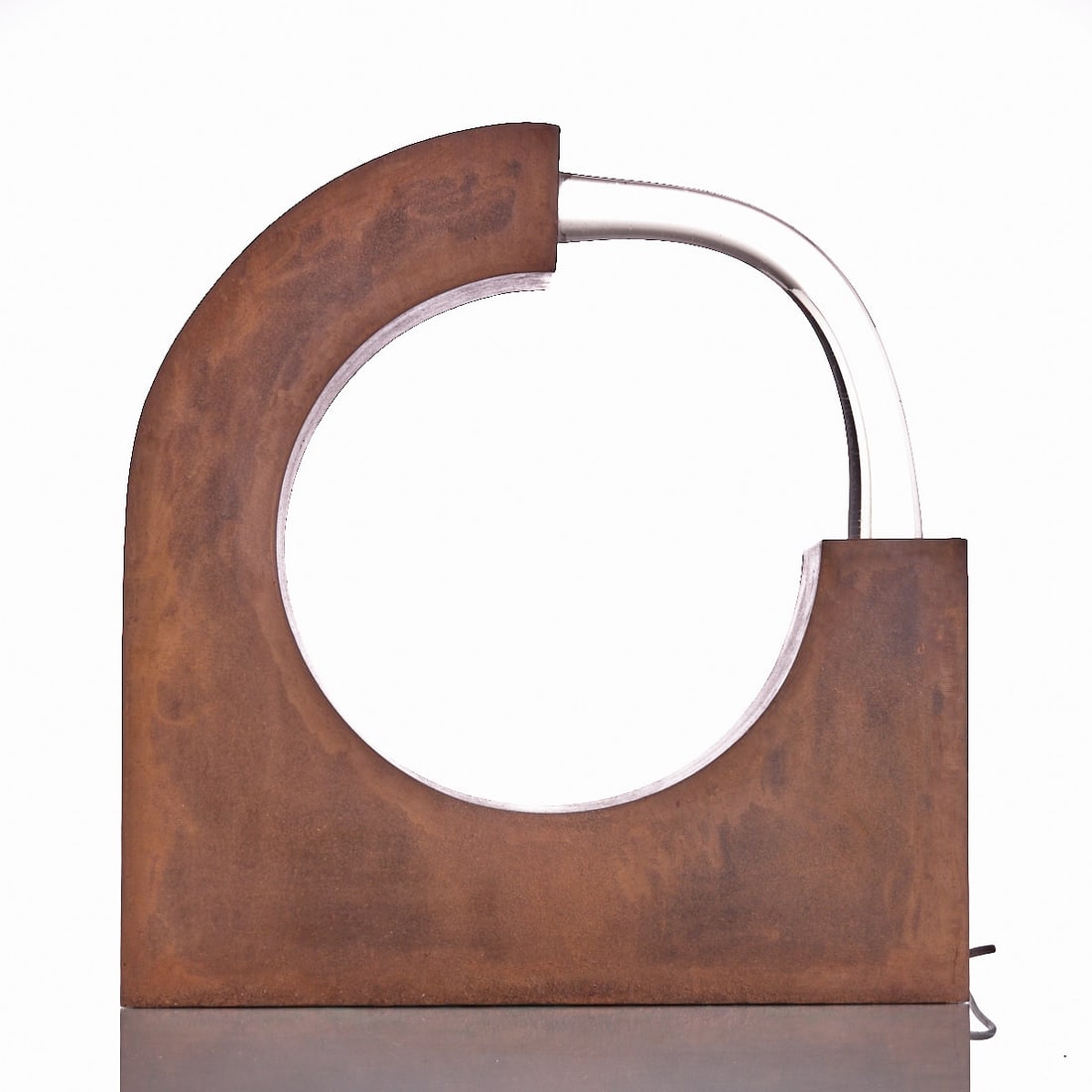 Pierre Marie Lejeune: Pierre Marie Lejeune 1954 Paris - lives in Paris and Normandy - Untitled (Lamp object) - Steel with rust patina. Glass. LED lamps (electrified). 2/8. 50 X 48 X 10 cm. Signed on the glass:
