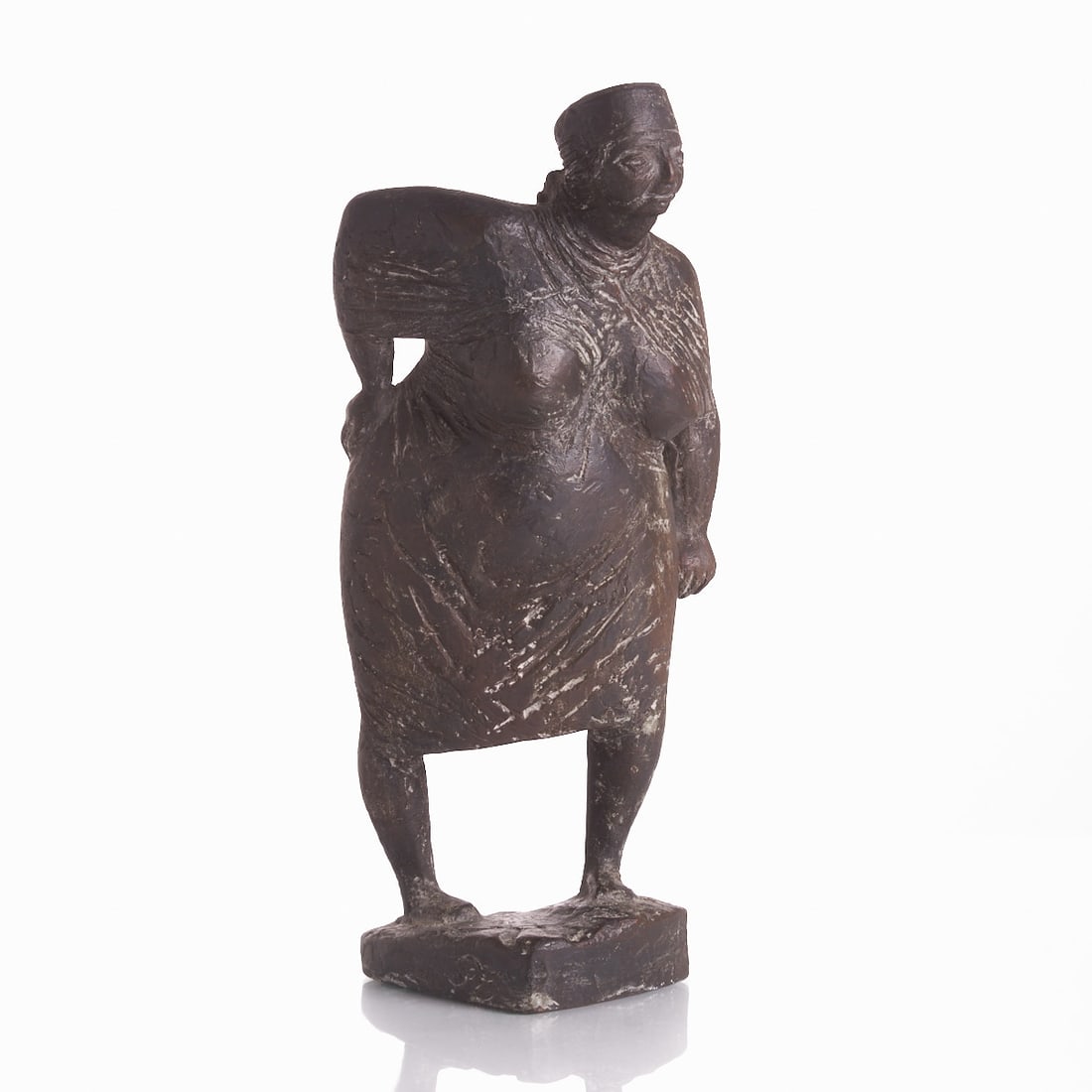 Siegfried Zimmermann: Siegfried Zimmermann 1927 Halle - 2012 Hannover - Female Worker - Bronze. Brown patina. 2/10. H. 30 cm. Monogrammed on the plinth: SZ. The artist trained as a wood sculptor in the Rhön. He later
