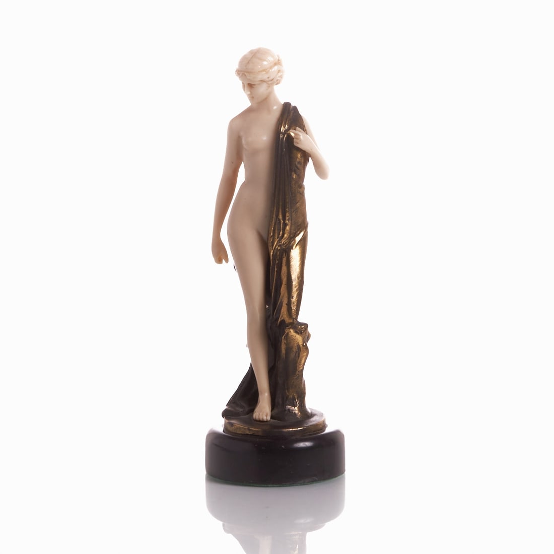Ferdinand Preiss: Ferdinand Preiss 1882 Erbach - 1943 Berlin attr. - Aphrodite - Brass. Marble. Plastic. H. w/o base 19.5/22 cm. Signed on the plinth: F. PREISS.