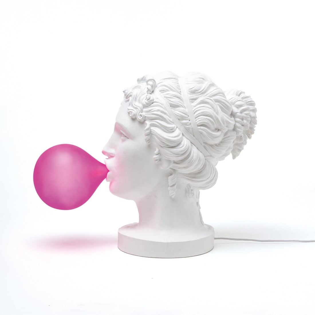 Table lamp Grace - Uto Balmoral, Seletti: Table lamp Grace - Uto Balmoral Seletti, Cicognara. Resin. Electrified (function without guarantee). 21 x 32 cm. H. 36 cm. Designed by Uto Balmoral. -Condition: Neck below the right ear with damage: