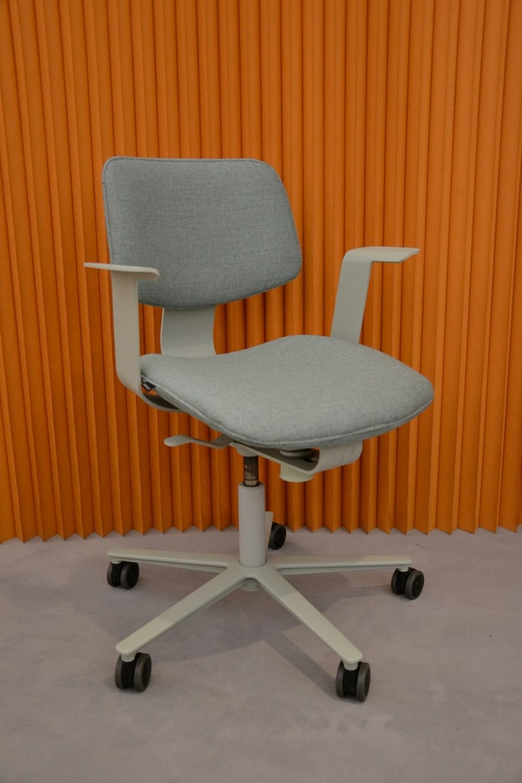 Swivel Chair WiChair, Wilkhahn, Bad M??nder (1 of 3)