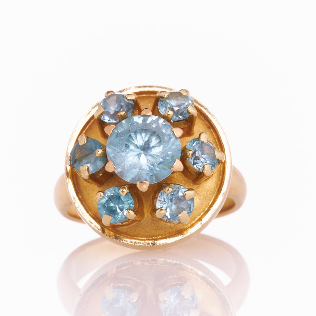 Aquamarine Ring in Blossom Shape (1 of 1)