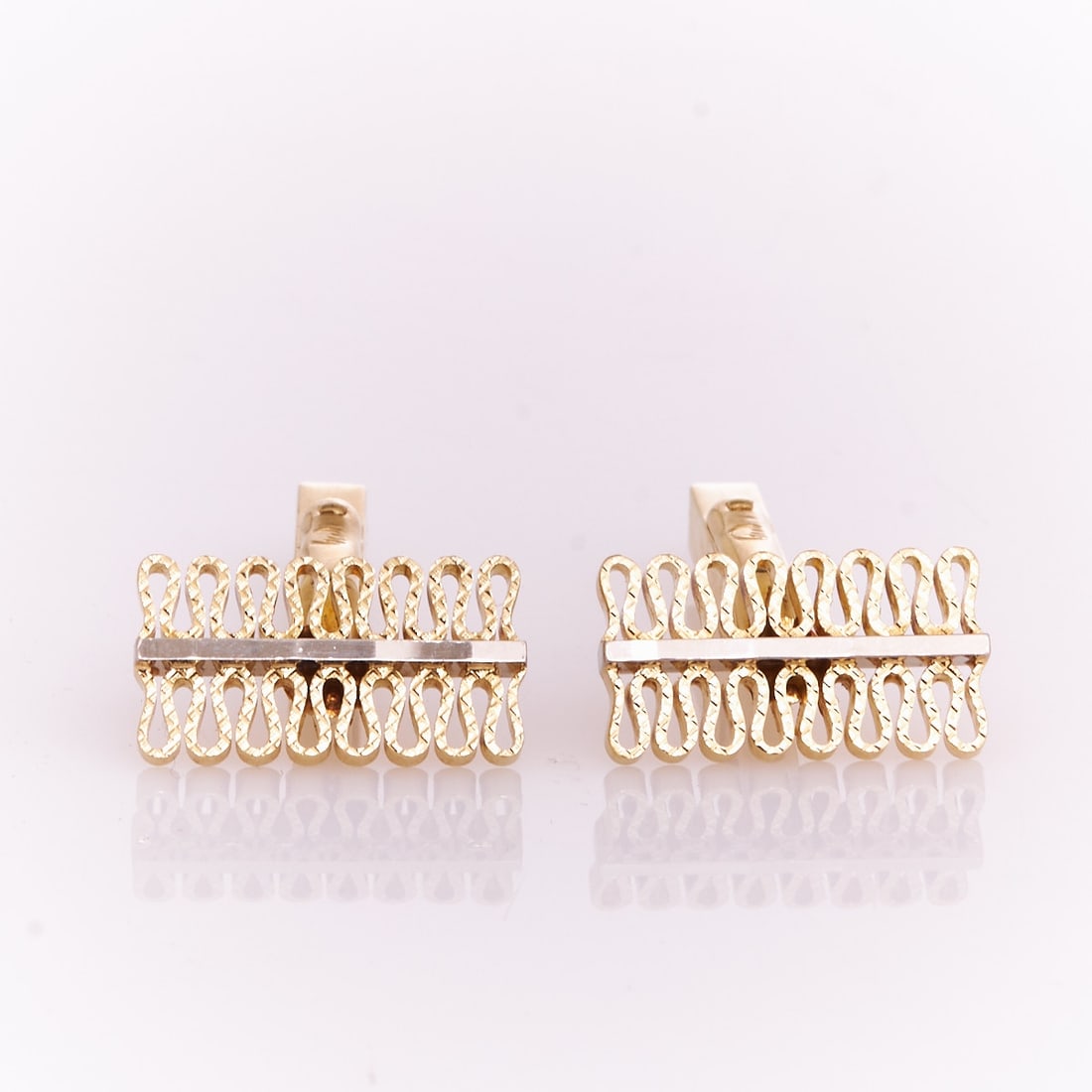 A Pair of Stylish Cufflinks (1 of 1)