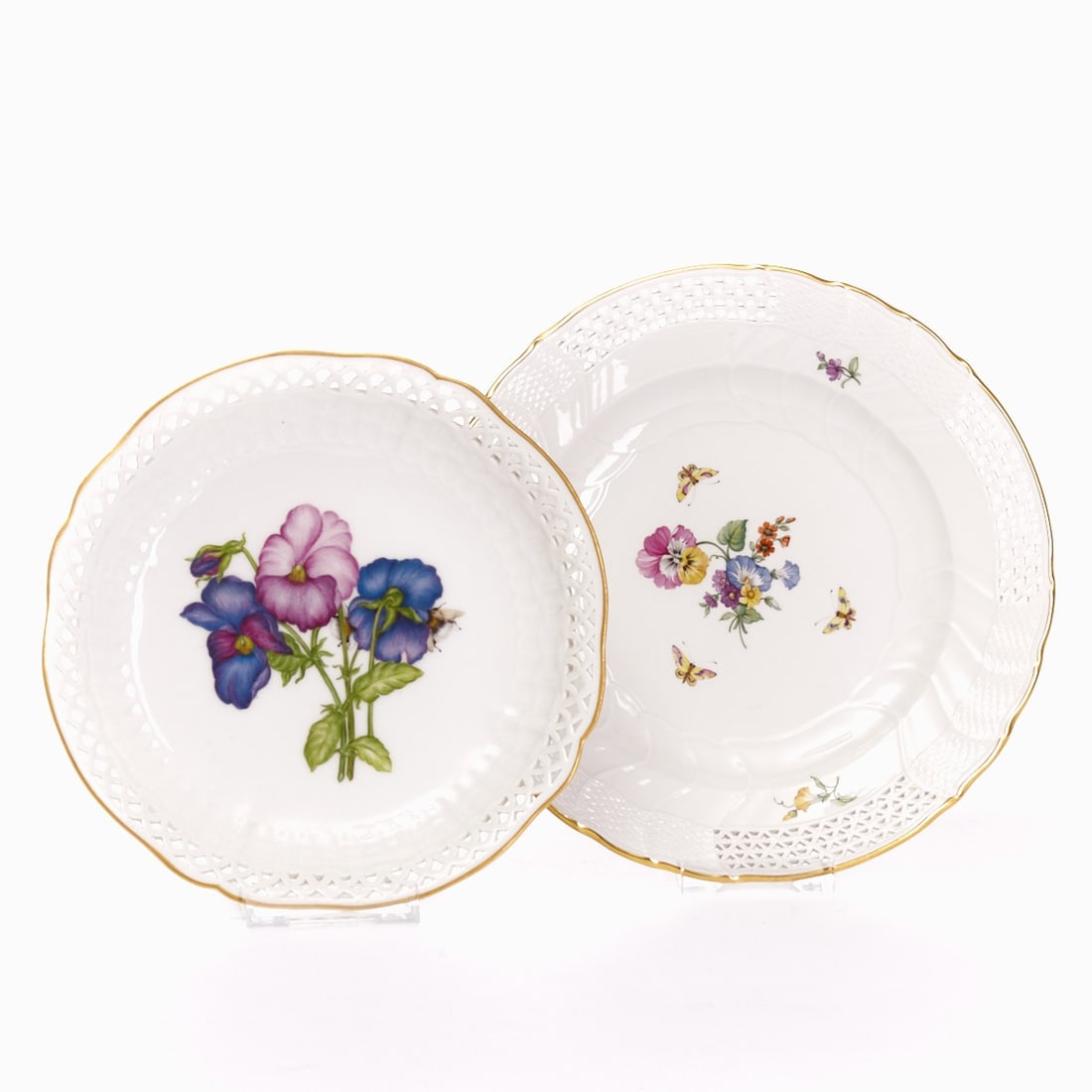Wall plate and pierced bowl - flower painting, KPM Berlin 1962-1992: Wall plate and pierced bowl - flower painting State Porcelain Manufactory (KPM), Berlin 1962-1992. Porcelain, white, glazed. Polychrome painted. Gold rim. Blue scepter mark under the glaze. Red or gre