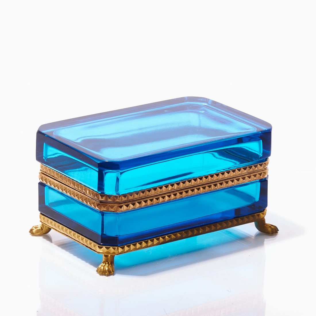 Octagonal lidded box on mounting with lion feet - Art D?©co. France, circa 1935-1940. (1 of 2)
