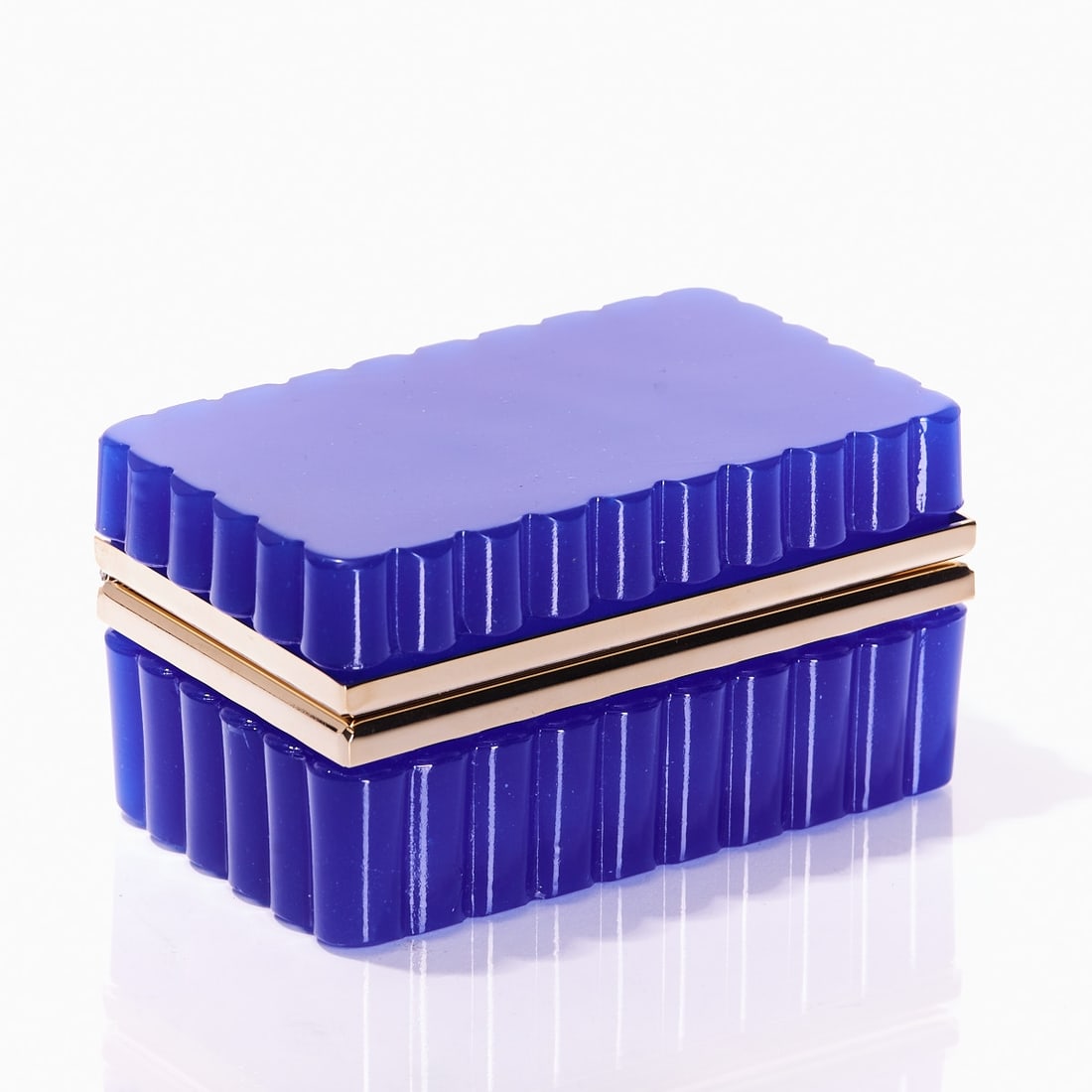 Rectangular covered box with wavy rim - Art Deco. France, circa 1935-1940.: Rectangular covered box with wavy rim - Art Deco France, circa 1935-1940. Thick-walled, dark blue opaline glass with wavy rim, slightly translucent, blown into shape. Brass mounting with hinge. H. 6 c