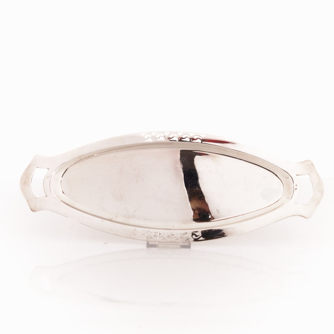 Rare Art Nouveau Tray: Rare Art Nouveau tray Theodor Klein/Vienna/Austria, circa 1900. 800 silver. Hallmarks: maker's mark, Diana's head. 1.2 x 41.5 x 15.5. Weight: 348 g.