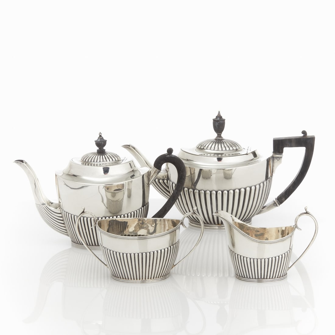 4-piece coffee and tea set in Queen Anne style (1 of 1)