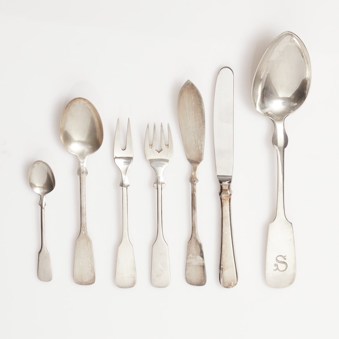 61-piece Cutlery Set with Spade Pattern (1 of 1)