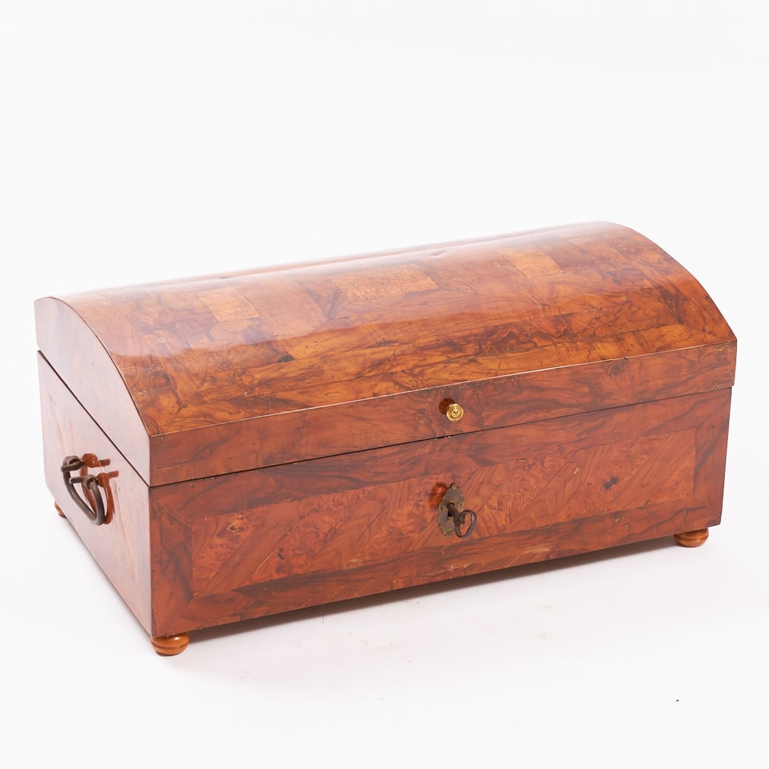 Baroque miniature round-top chest: Baroque miniature round-top chest 18th century. Walnut, veneered. Dimensions: 32 x 70.5 x 40.5 cm. Rectangular body on four pressed ball feet. Richly structured surface with geometric fields and