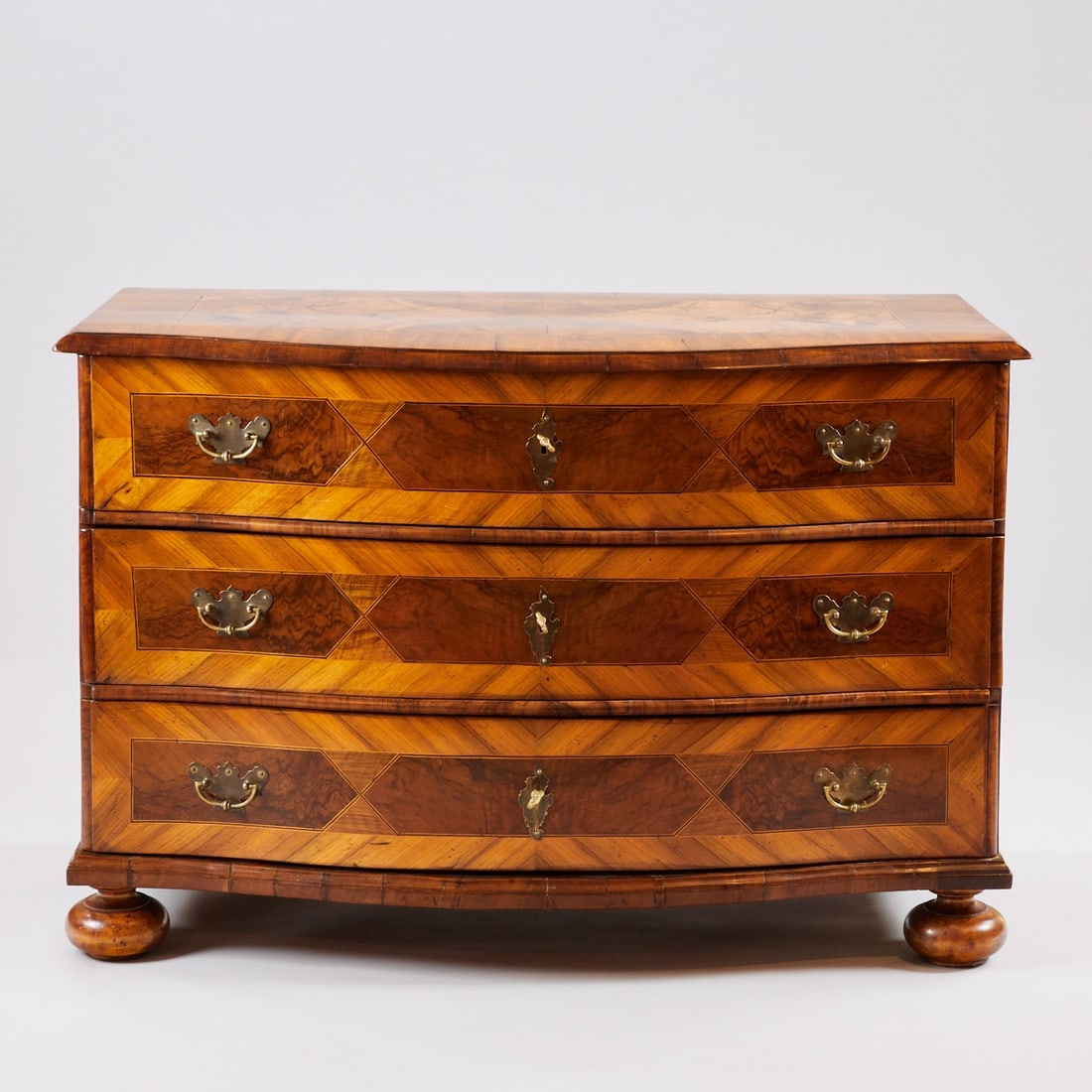 Baroque Commode (1 of 1)