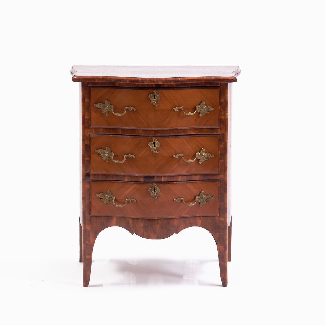 Baroque Chest of Drawers: Baroque Chest of Drawers 18th century. Walnut. Fruitwood. Yew. 78 x 66 x 39 cm. On four curved legs and frame. Tall rectangular body with three bombé drawers. Topped with a curved cover plate