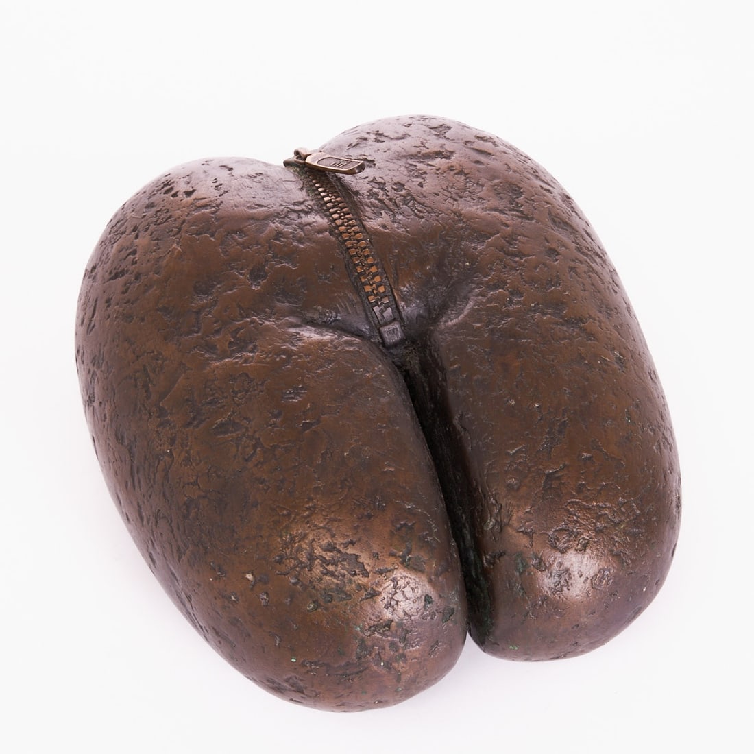 Hubertus von L?¶bbecke: Hubertus von Löbbecke 1943 Braunschweig - 21026 Hamburg - Coco de Mer - Bronze. Brown patina. 1/10. H. 27 cm. Monogrammed Lö. on the underside.