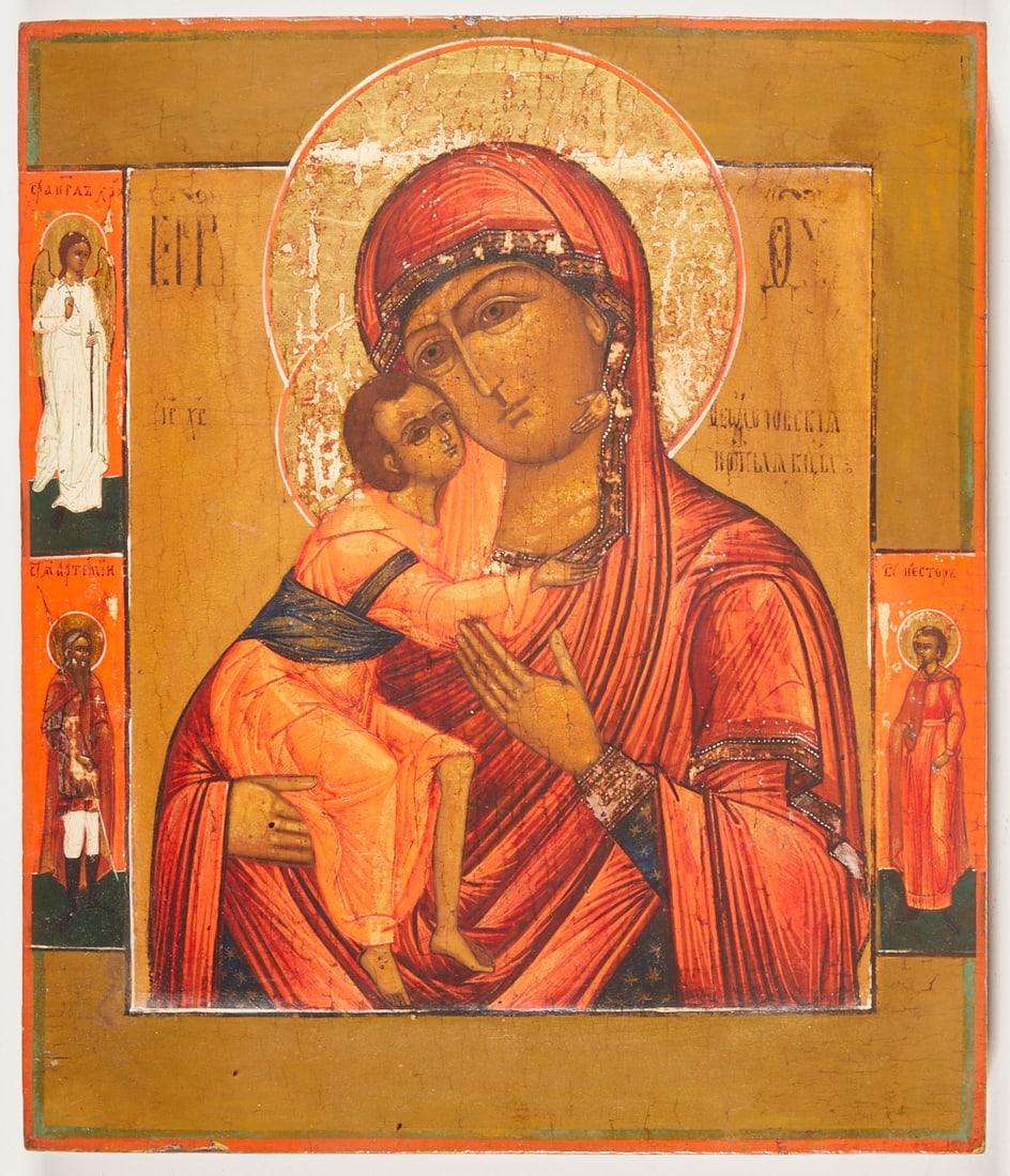 Icon: Icon Russia, mid-19th century. -Mother of God Feodorovskaya- Tempera on chalk ground on wood, approx. 35.3 x 31 cm. Verso two (missing) Sponki, damaged, traces of age.