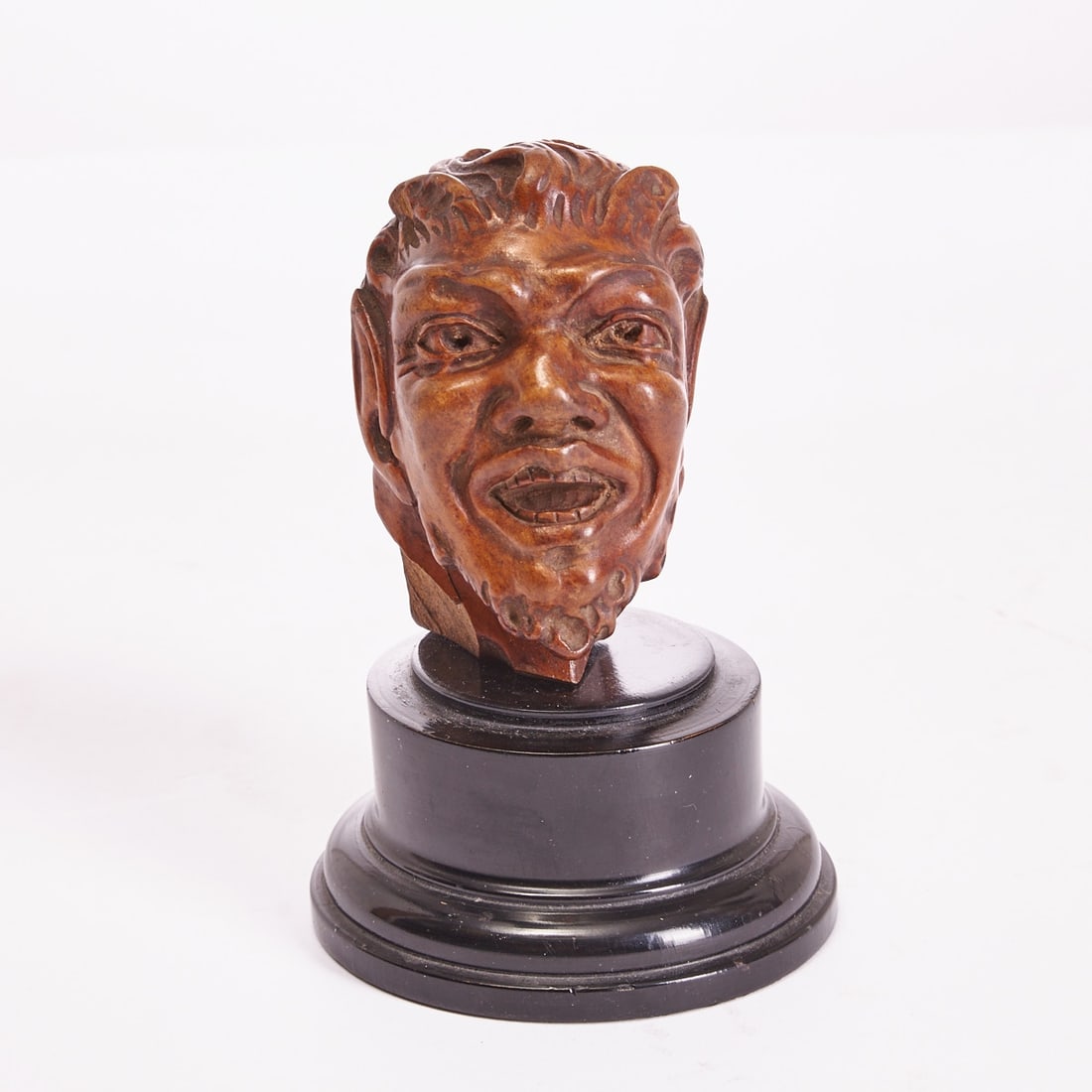 Artist of the 17th/18th Century: Artist of the 17th/18th Century - Satyr Head - Boxwood. Brown patina. H. without/with base 8/12.5 cm. Damaged.