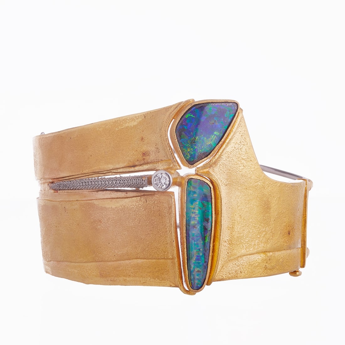 Wilhelm Buchert - Designer Jewelry: Armlet with Opals and Brilliant: Designer Jewelry: Armlet with Opals and Brilliant Design: Wilhelm Buchert (1939 Zwickau - 2023 Kiel) Unique piece. 900/- fine gold and 950/- platinum, stamped. Weight: 77.5 g. Master's mark and