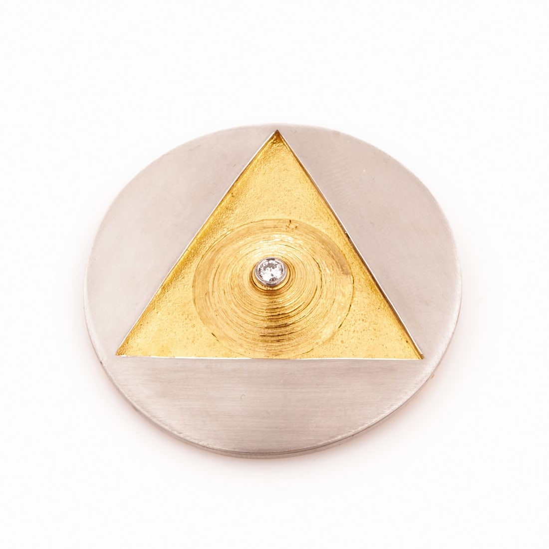 Wilhelm Buchert - Designer jewelry: Geometric brooch with brilliant-cut diamond: Designer jewelry: Geometric brooch with brilliant-cut diamond Design: Wilhelm Buchert (1939 Zwickau - 2023 Kiel) Unique piece, from 1985. 900/- fine gold, hallmarked and 950/- platinum, hallmarked. To
