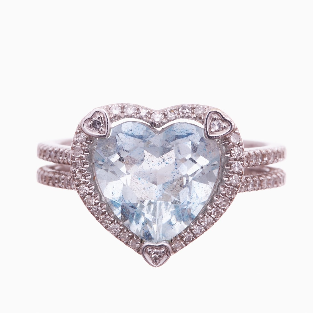 Heart-shaped Aquamarine Ring: Heart-shaped aquamarine ring 750/- white gold, stamped. Hallmark. Total weight: 5.3 g. 1 heart-cut aquamarine of 3.03 ct (stamped). Various brilliant-cut diamonds. Ring size 55. Very good condition.