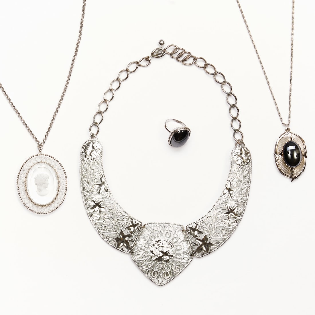 Collection: PARK LANE, BARRERA for AVON and Whiting & Davis (1 of 1)