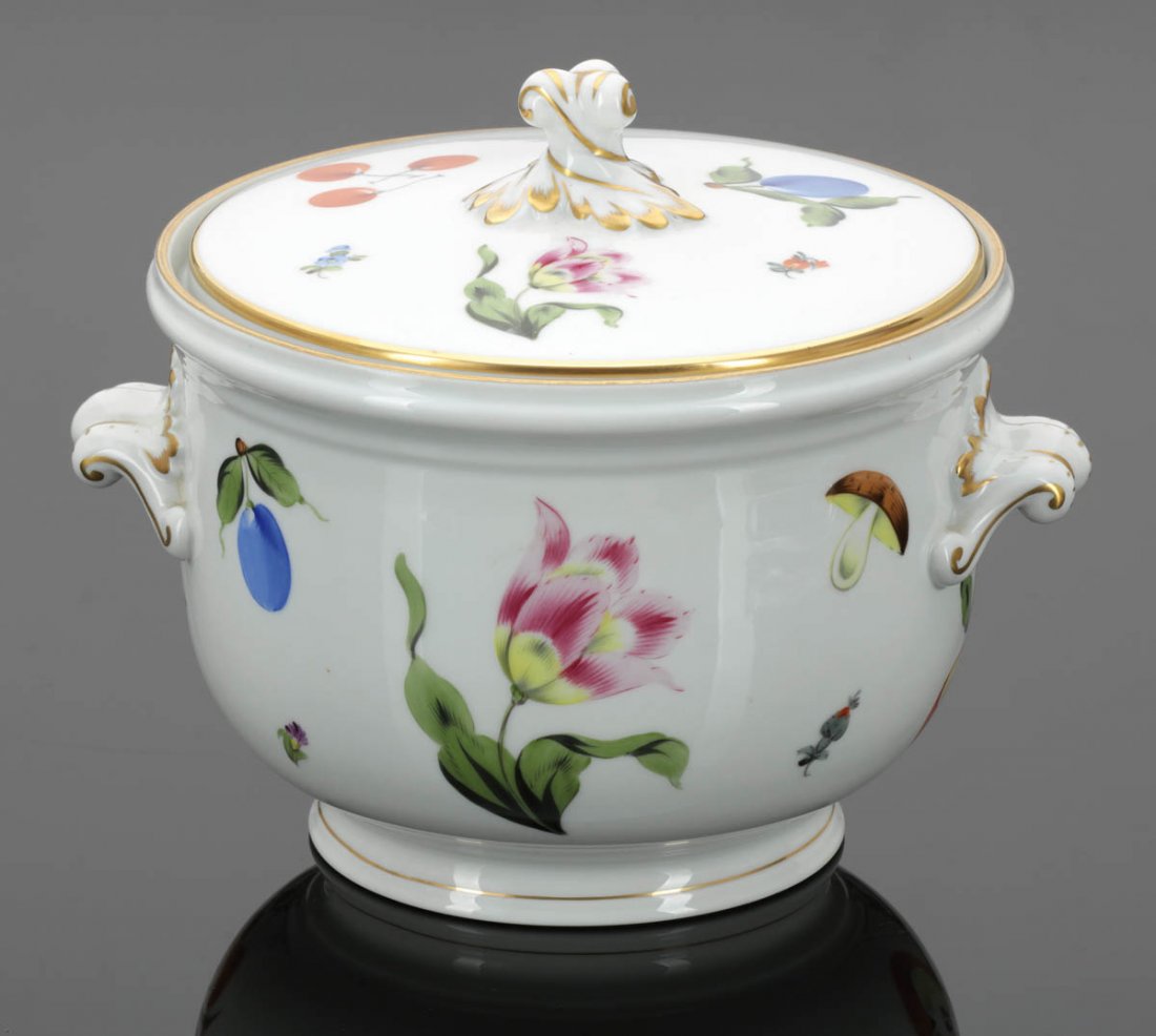 Deckeldose als Eiswürfelbehälter Herender Por... (1 of 1)