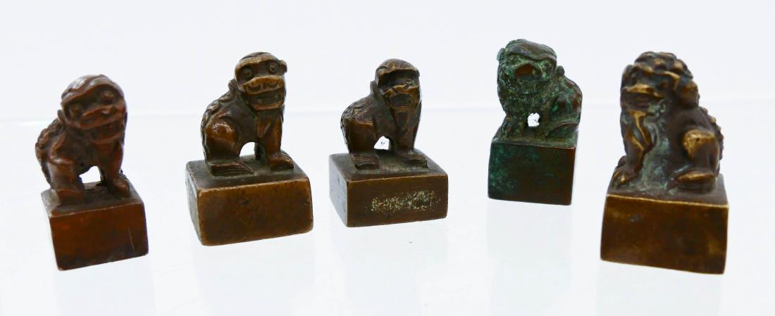 5pc Chinese Small Bronze Foo Lion Seals. Figural bronze (1 of 4)