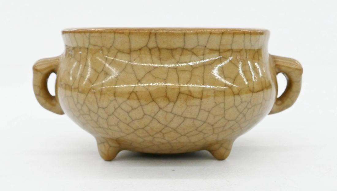 Chinese Porcelain Tripod Censer 2.25''x5''. Brown ge (1 of 4)