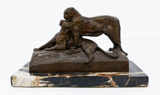 Maximilien Louis Fiot (1886-1953 French) Panthers: Maximilien Louis Fiot (1886-1953 French) Panthers Bronze Sculpture 6.25''x10.5''x5''. An art deco bronze on black marble pedestal. Signed on side with Susse Freres Editeurs Paris Foundry mark. Excelle