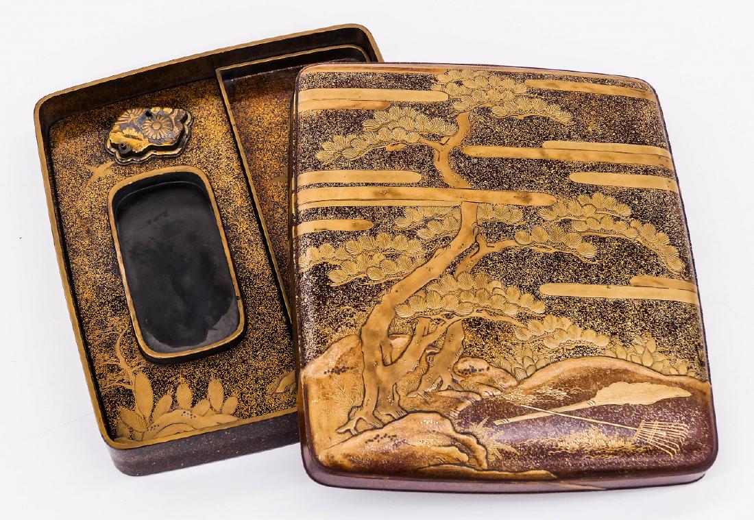 Fine Japanese Suzuribako Maki-e Lacquered Writing Box (1 of 4)