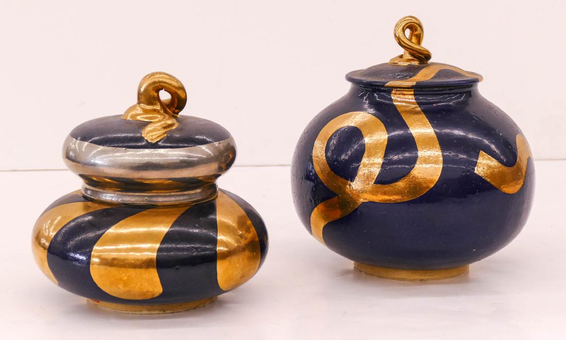 Mutsuo Yanagihara (b.1934 Japanese) Two Jars Ceramic (1 of 2)