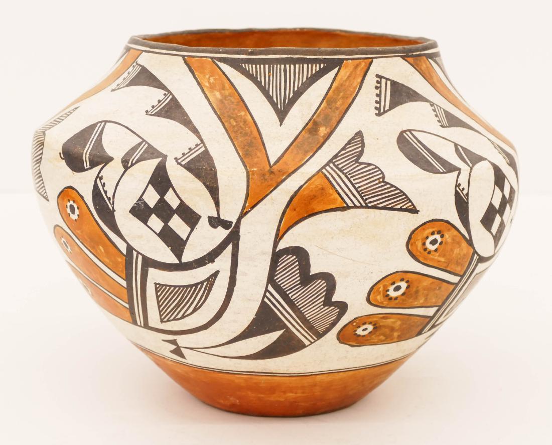 Old Acoma Polychrome Olla Pottery Jar 7.5''x9.5''. (1 of 4)