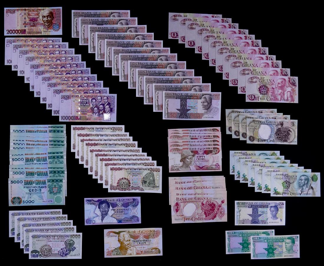 114pc Ghana Banknotes UNC (1 of 2)