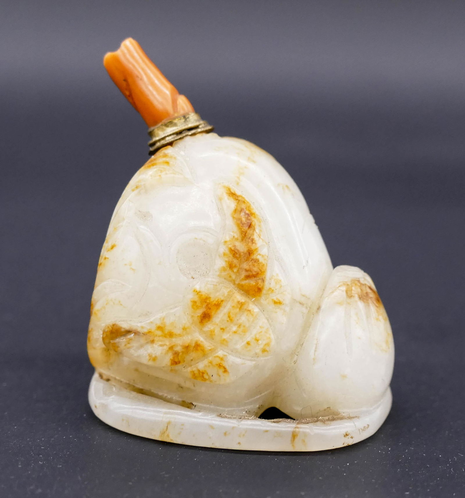 Chinese Jade Peach with Russet Splash Snuff Bottle (1 of 4)