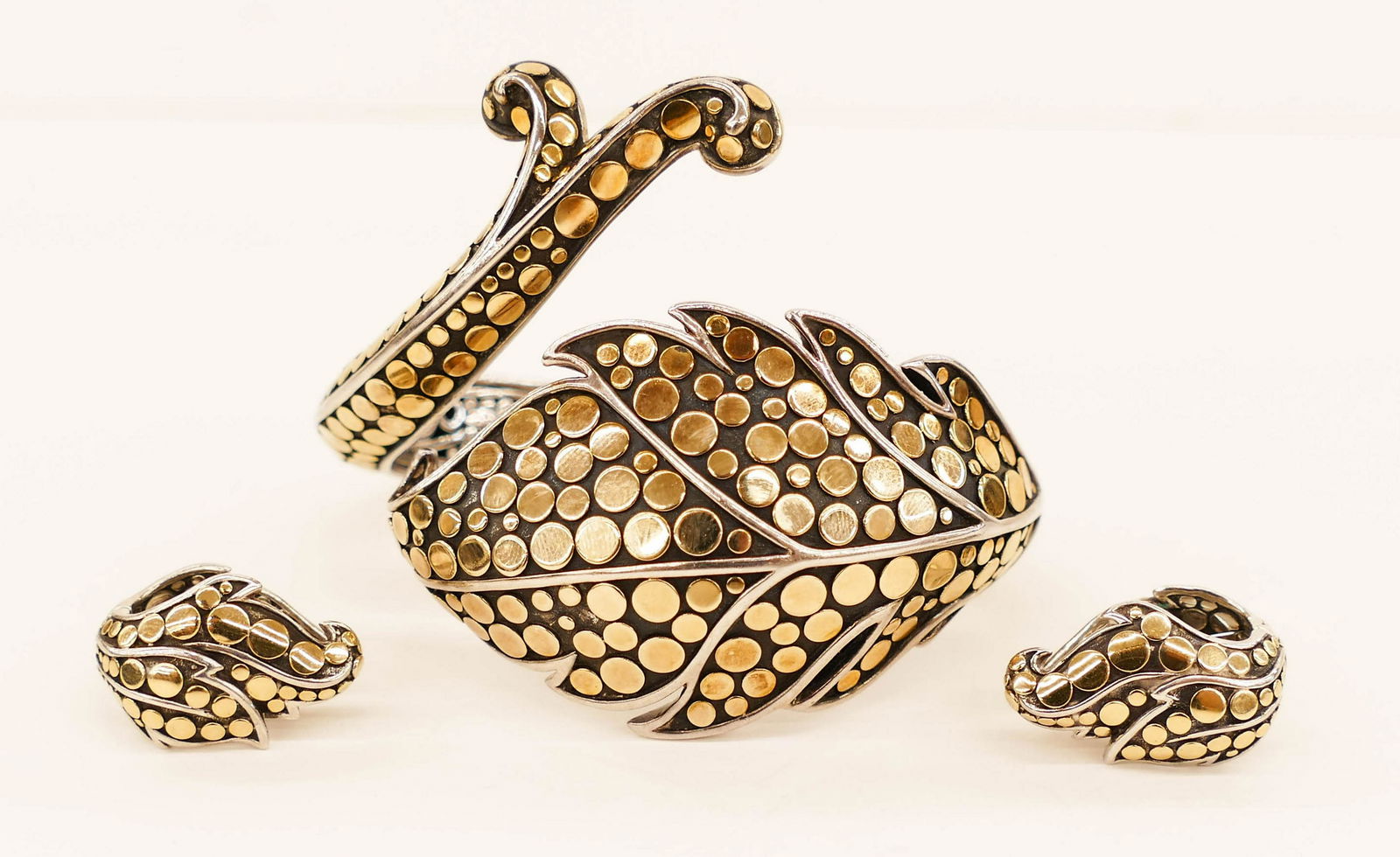 John Hardy 18k Sterling Ayu Leaf Bracelet and Earrings (1 of 4)