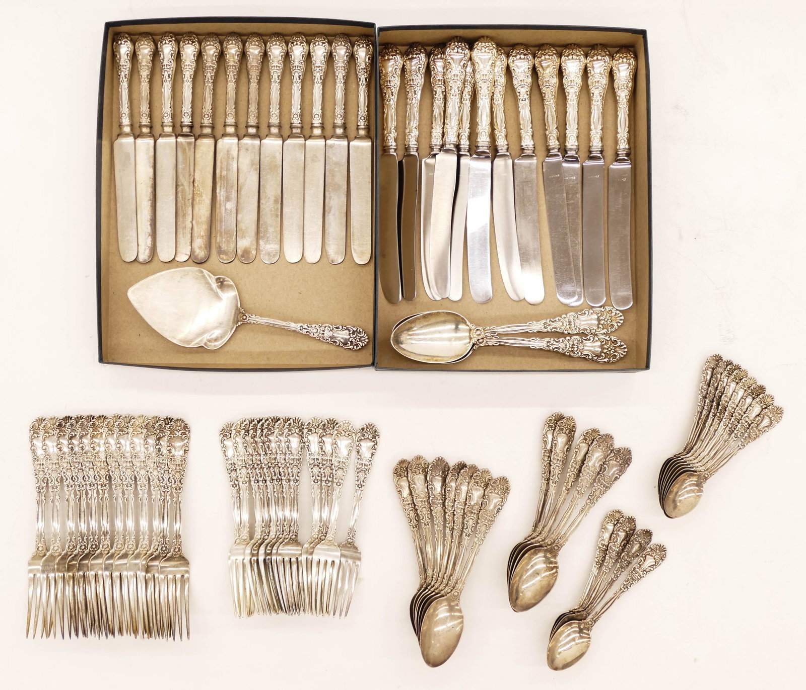 75pc Dominick & Haff ''Renaissance'' Sterling Flatware: 75pc Dominick & Haff ''Renaissance'' Sterling Flatware Service for (12). Includes twelve of each dinner fork 7.75'', salad fork 6.75'', table spoon 7'', tea spoon 6'', dinner knife 9'', and bread knif