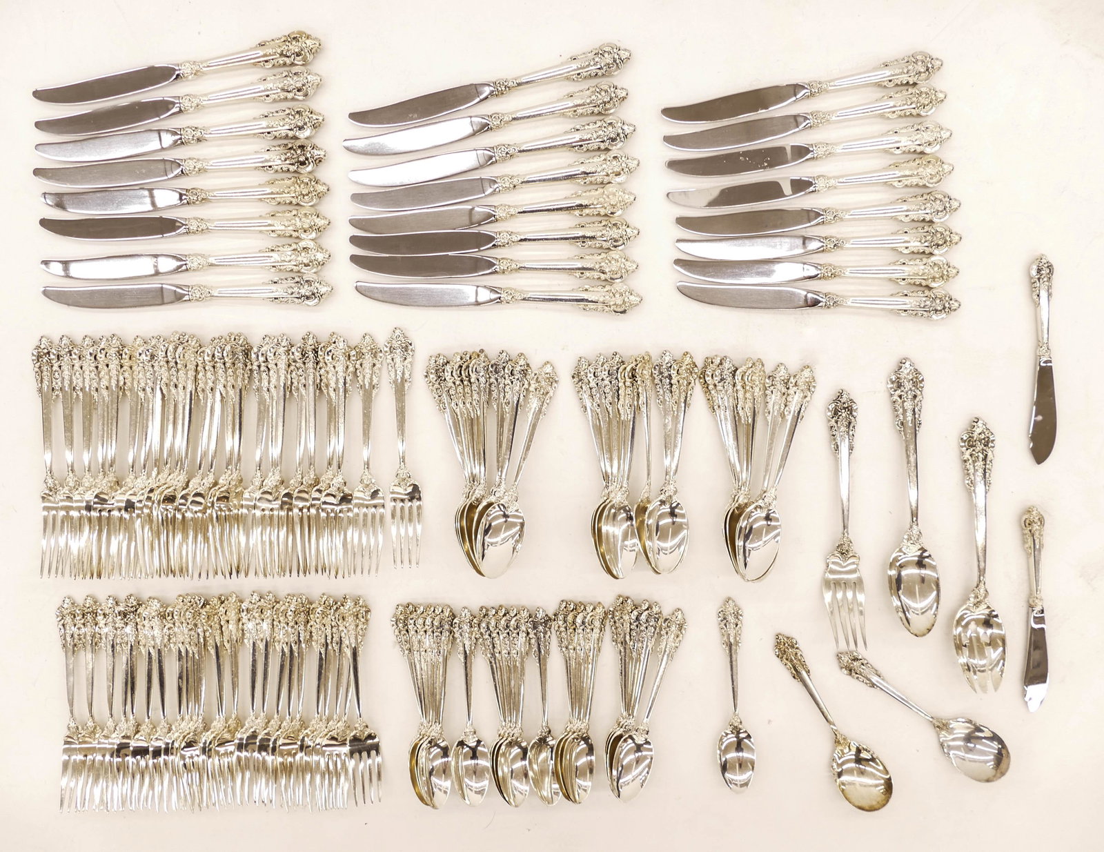 127pc Wallace ''Grand Baroque'' Sterling Flatware: 127pc Wallace ''Grand Baroque'' Sterling Flatware Service for (24). This large service includes (24) dinner forks 7.5'', (24) salad forks 6.75'', (24) table spoons 7'', (24) tea spoons 6'', (24) dinne